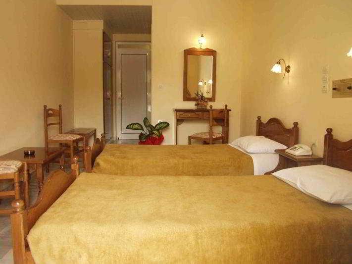 Hotel Pallas ลากานาส ภายนอก รูปภาพ